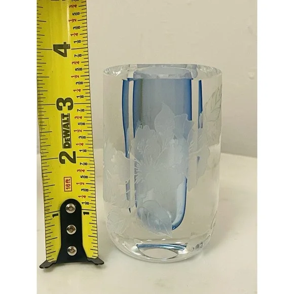 Vintage Perry Coyle Etched Glass Ice‎ Blue Floral Vase Signed - Picture 11 of 13